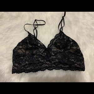 Aritzia Talula Lace Bralette